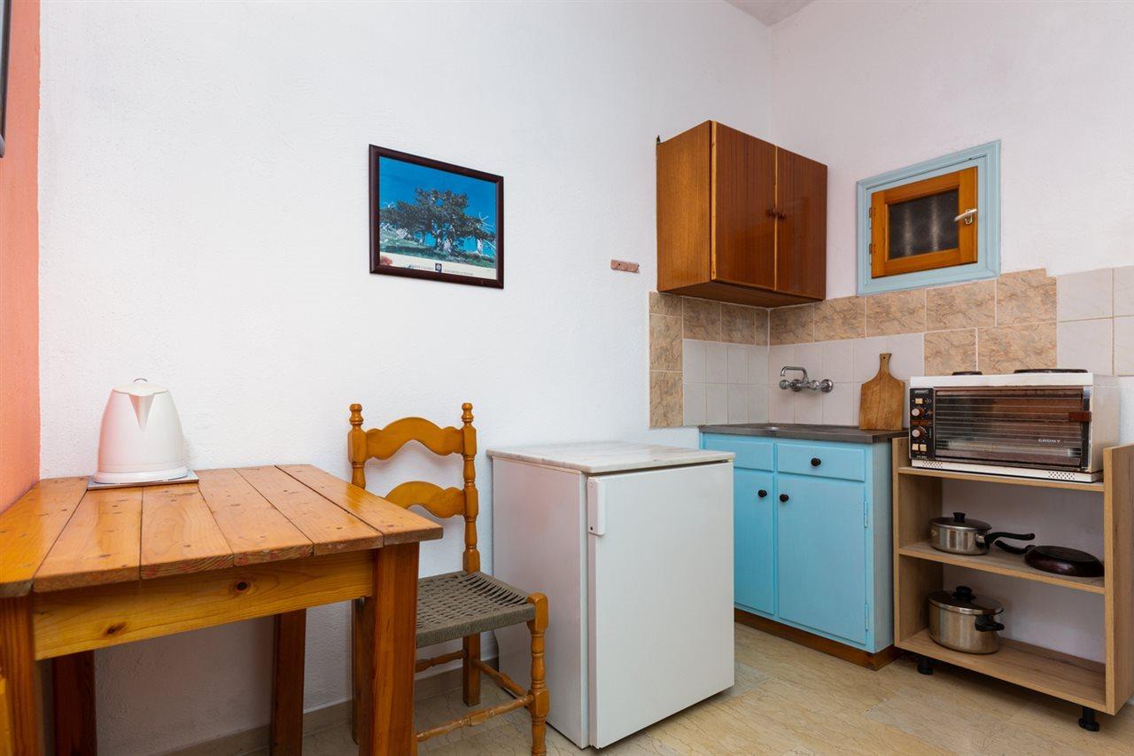 Alexandros Hotel